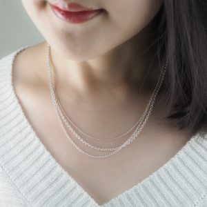 Cross chain classic necklace